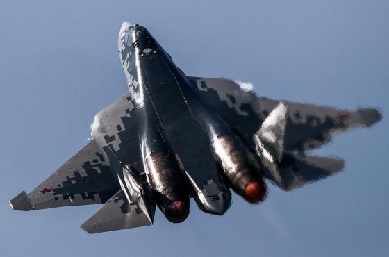 "Воздушный снайпер": NI назвал преимущества Су-57 перед самолетами США