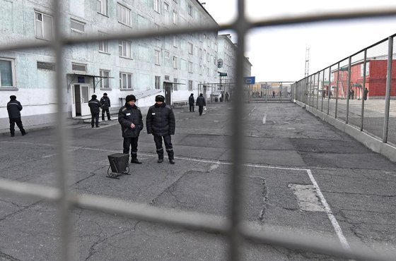 Серийный насильник из Севастополя осужден на 19 лет колонии строгого режима 