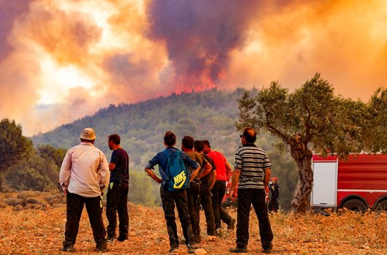 "Планету бросит в жар". Ученые предсказали беспрецедентные катаклизмы на Земле