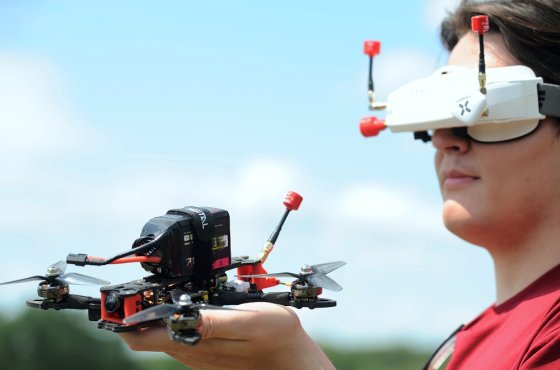 Для чего школьникам нужно изучать беспилотную авиацию