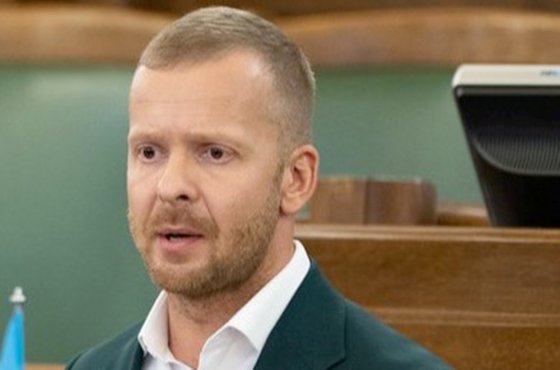 На латвийского депутата, защищавшего в Сейме русский язык, завели уголовное дело