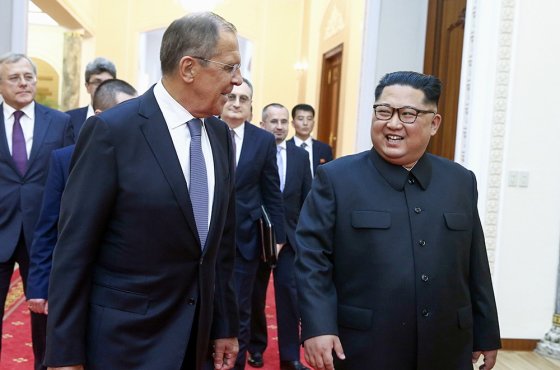 Лавров передаст Ким Чен Ыну послание Путина