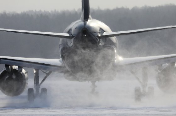 Неполадки с шасси и выкатывание самолетов за ВПП. Эксперт - об основных причинах авиационных происшествий в мире за сентябрь