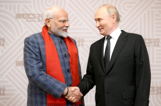 "Россия - братская страна": Депутат парламента Индии рассказал "РГ" о значении визита Путина для обоих государств