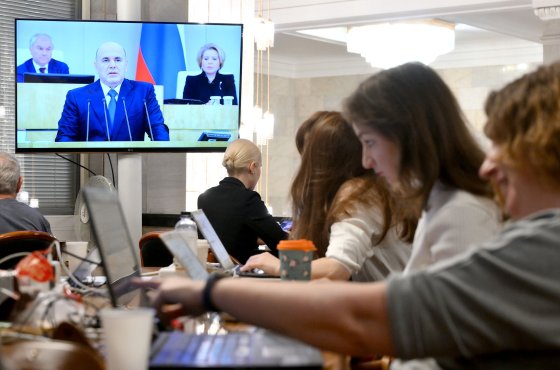 "Вся политика государства - вокруг интересов семей". Главное из отчета Мишустина