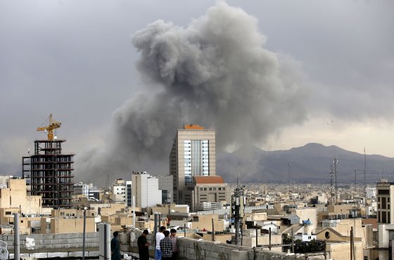 Это будет долго и кроваво. Война на Ближнем Востоке затягивает все новых участников