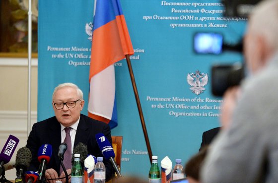 Рябков назвал глубокими и конкретными переговоры США и РФ по гарантиям безопасности
