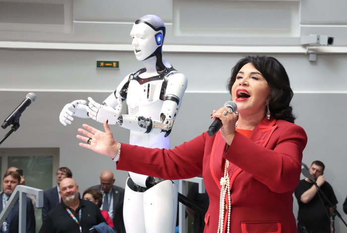 Талант и робот: дуэт или дуэль? Может ли искусственный интеллект в культуре иметь национальный суверенитет