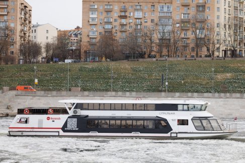 Созданный в Санкт-Петербурге
электроход назвали в честь пригорода
на южном берегу Финского залива.