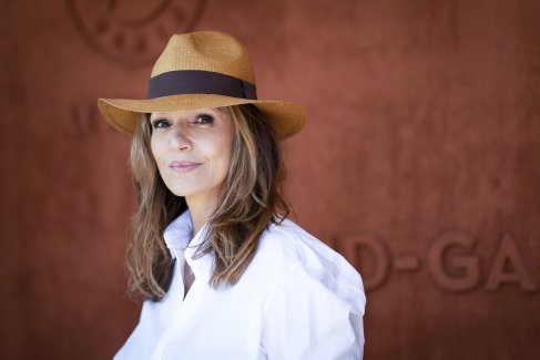 Актриса Надя Фарес.