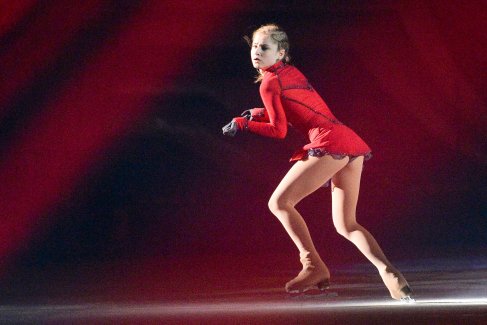 2014 год. Олимпийская чемпионка по фигурному катанию Юлия Липницкая  на гала-концерте "Мы - Чемпионы!" в МСА "Лужники" в Москве. 