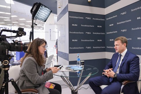 Интервью с министром по развитию Дальнего Востока и Арктики Алексеем Чекунковым. 