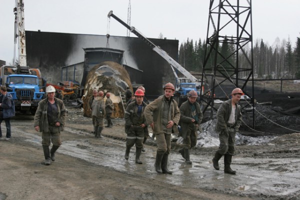 Котир распадская. Шахта распадская междуреченск трагедия. Шахта распадская коксовая. Шахта распадская коксовая. Котир распадская.