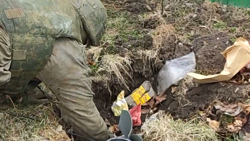 спасатель взрывотехник мчс. военное дело. сапёры на спецоперации. сапёр военный. российские саперы на украине.