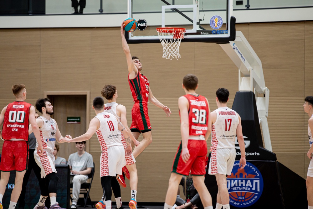 В минувшем сезоне ближайший резерв "Локо" выиграл чемпионат Единой Молодежной лиги В минувшем сезоне ближайший резерв "Локо" выиграл чемпионат Единой Молодежной лиги