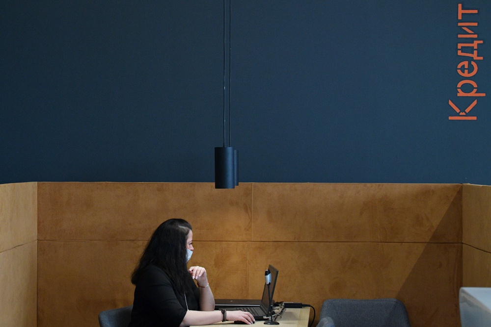 Россияне с 1 июля 2024 года смогут вводить самозапрет на взятие кредитов