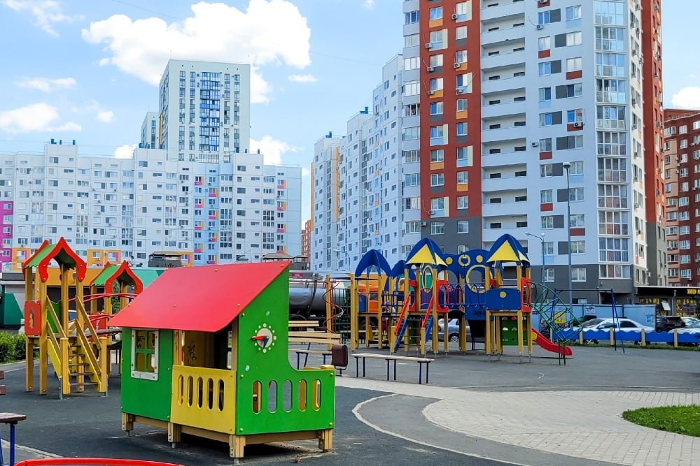 Жилищную проблему в регионе решают комплексно: параллельно со строительством домов возводят инфраструктуру. Жилищную проблему в регионе решают комплексно: параллельно со строительством домов возводят инфраструктуру.