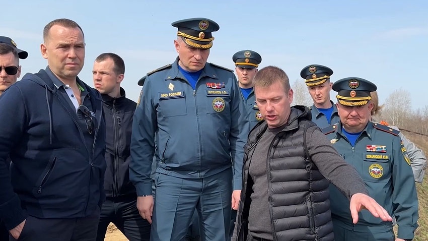 Чс курган 2024. Надпись чс. Чс курган 2024. Надпись чс. Курган рябково школа 49.