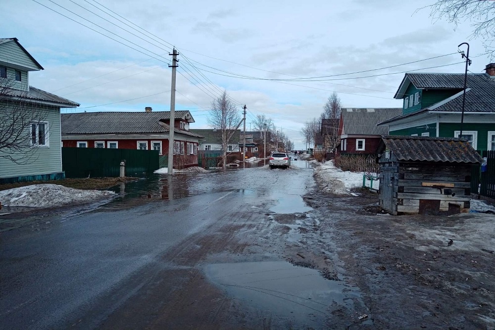 В Архангельской области началось затопление села Холмогоры