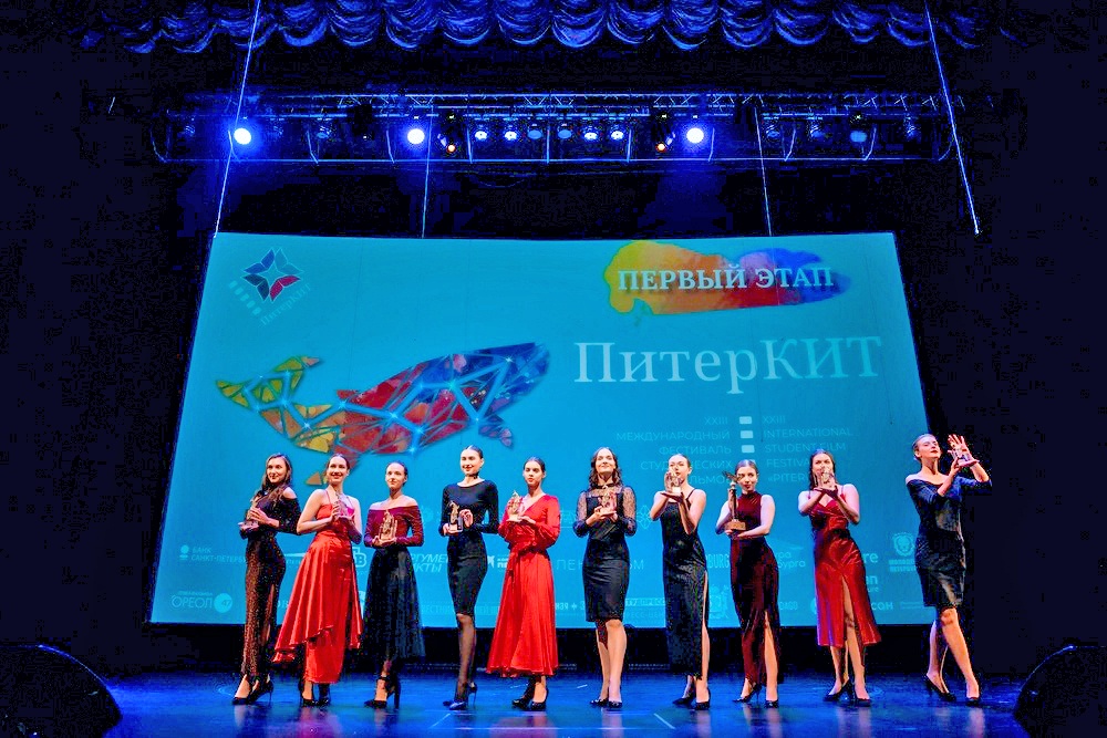 На фестивале молодые кинематографисты могут раскрыть творческий потенциал. На фестивале молодые кинематографисты могут раскрыть творческий потенциал.