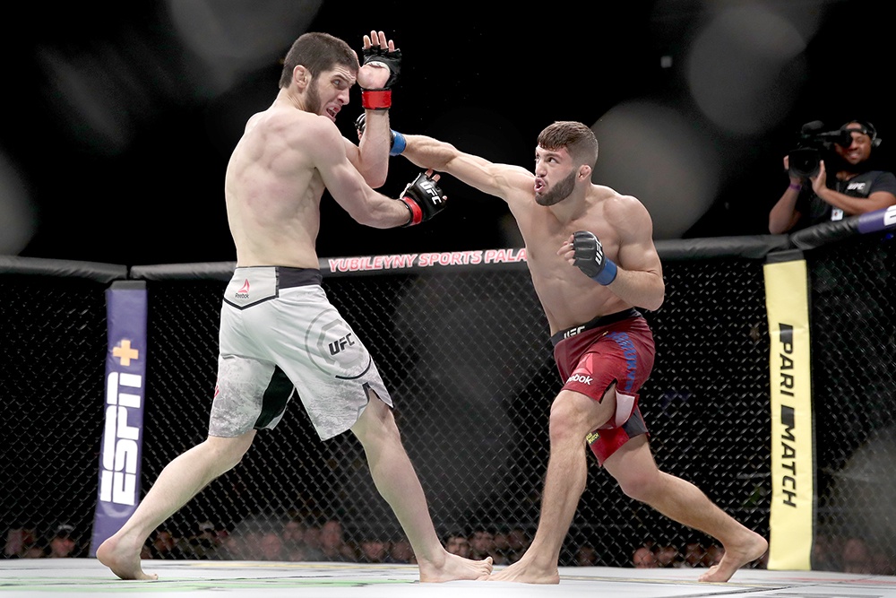 Ислам Махачев и Арман Царукян (слева направо). Ислам Махачев и Арман Царукян (слева направо).