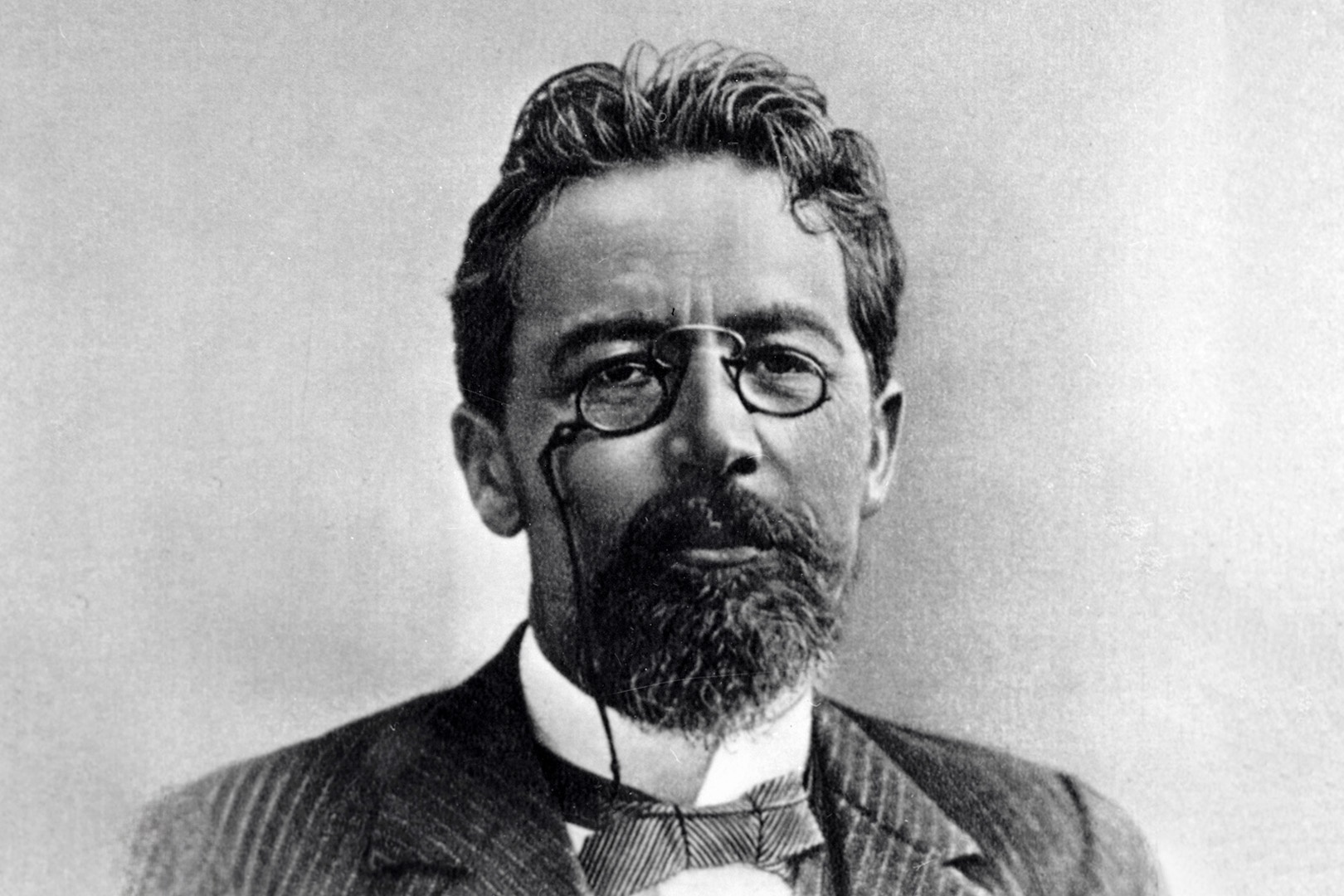 Русский писатель Антон Павлович Чехов (1860 - 1904 годы). Русский писатель Антон Павлович Чехов (1860 - 1904 годы).