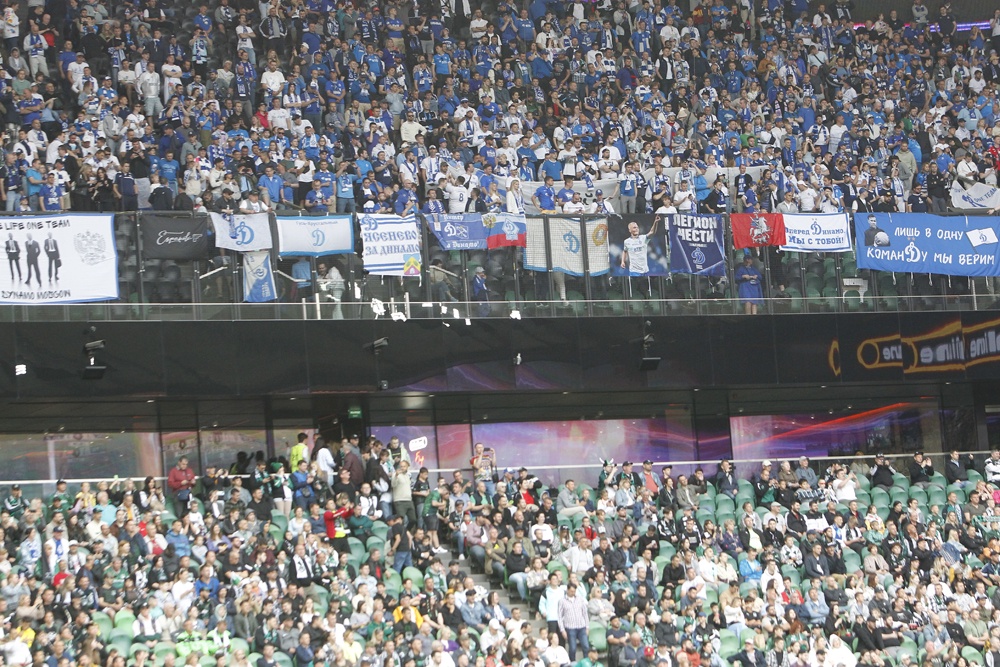 Уже понятно, что болельщики "Краснодара" и московского "Динамо" соберут аншлаг на 35-тысячном кубанском "Колизее". Уже понятно, что болельщики "Краснодара" и московского "Динамо" соберут аншлаг на 35-тысячном кубанском "Колизее".