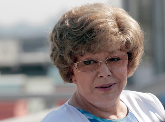 Народная артистка СССР Эдита Пьеха накануне своего юбилея на Нарышкином бастионе Петропавловской крепости. 2012 год.