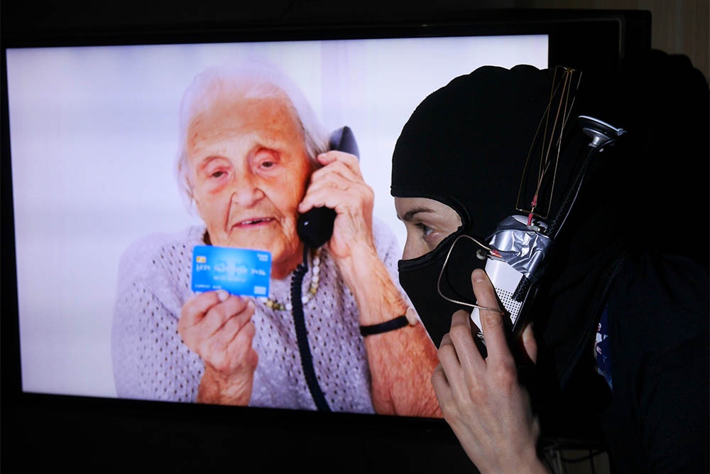 Биометрия или МФЦ. Как можно будет восстановить доступ к "Госуслугам" без кода из СМС