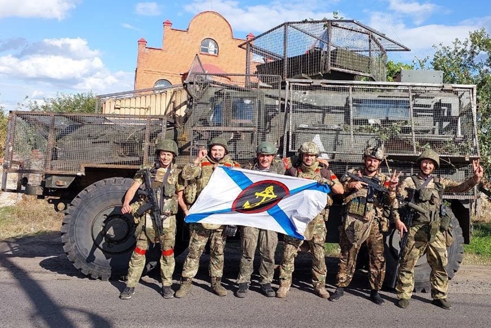 Шестеро из героев-морпехов, не давших пройти колонне натовской техники ВСУ к Курчатовской атомной станции.
