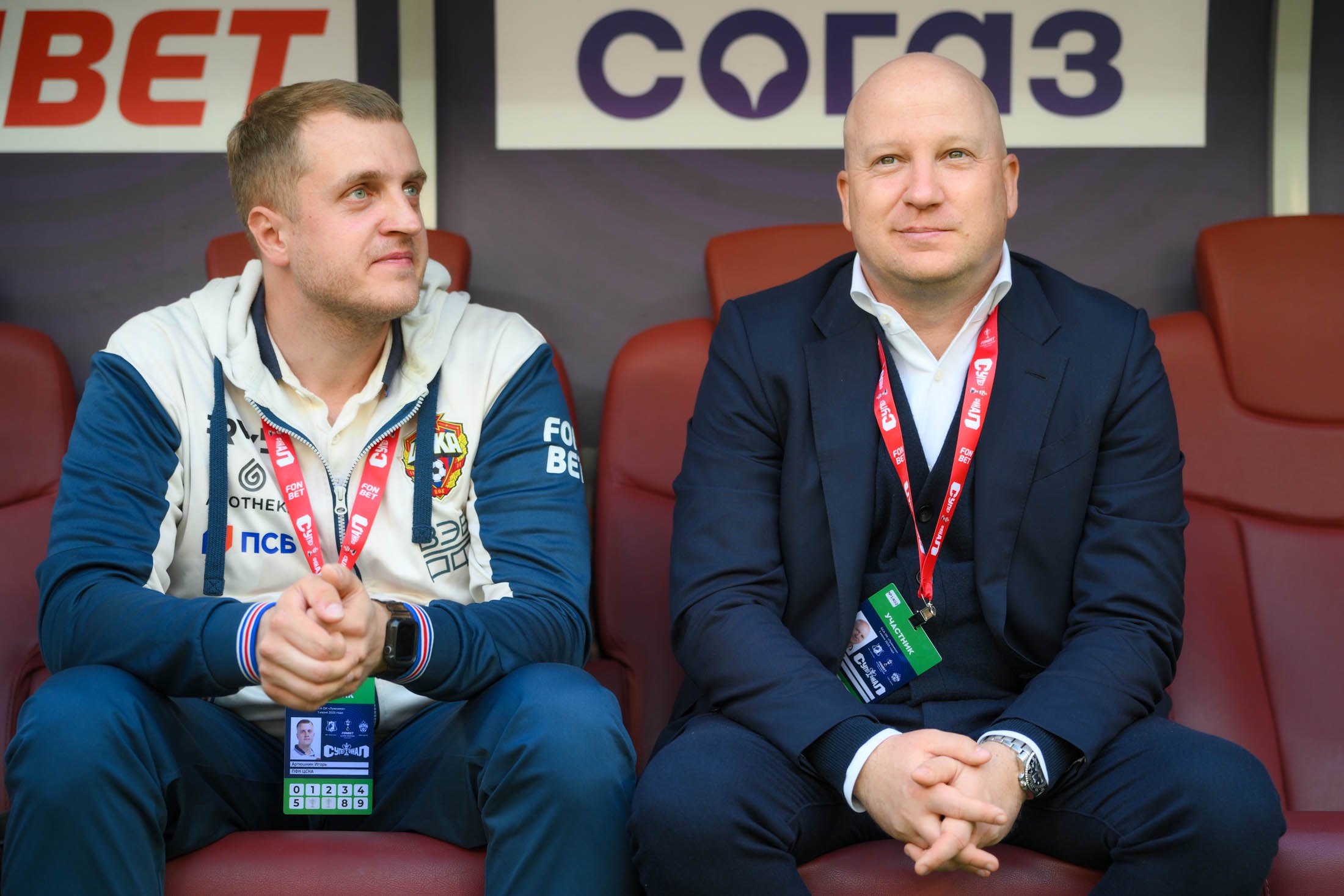 Справа - главный тренер (ЦСКА) Марко Николич