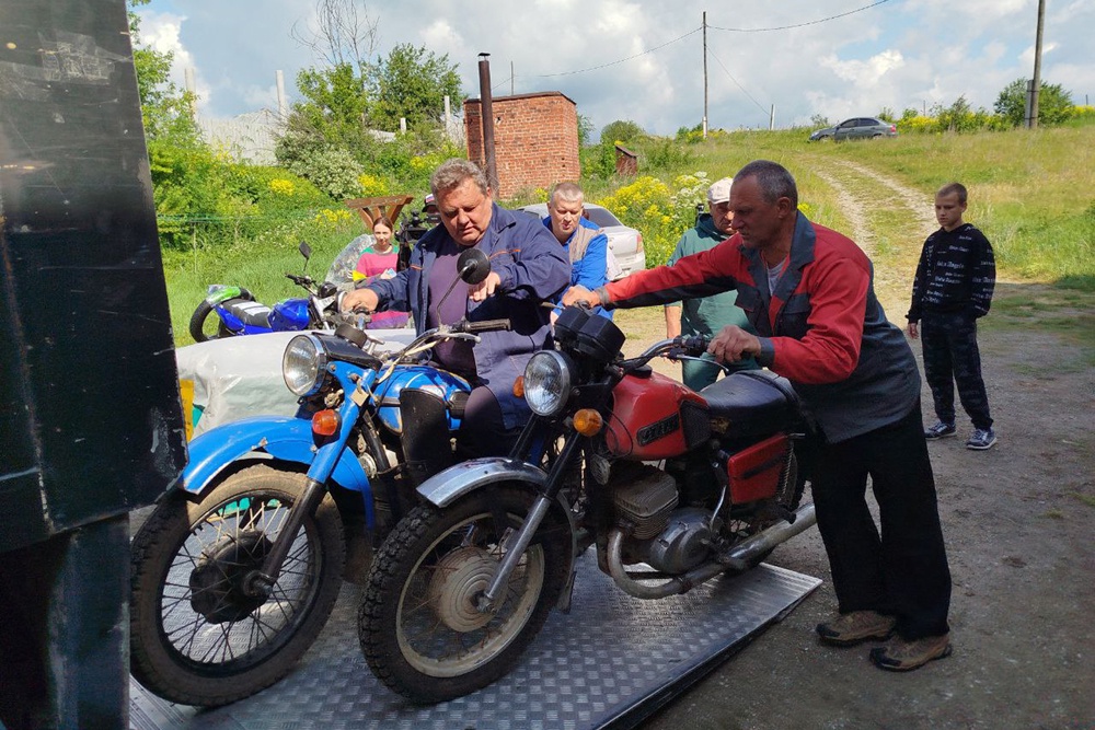 Гуманитарную помощь для бойцов сельчане собрали уже 38-й раз.