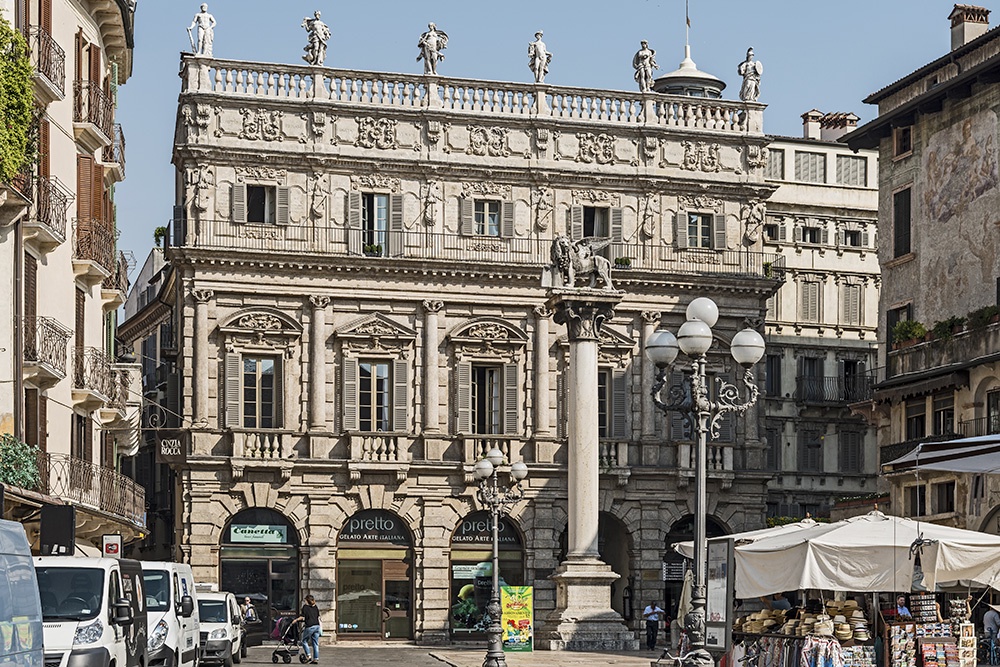 Палаццо Маффеи. Палаццо Маффеи.