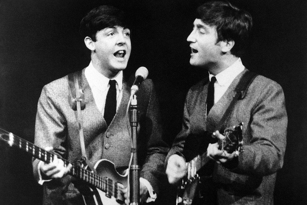 Пол Маккартни и Джон Леннон. 1963 год.
