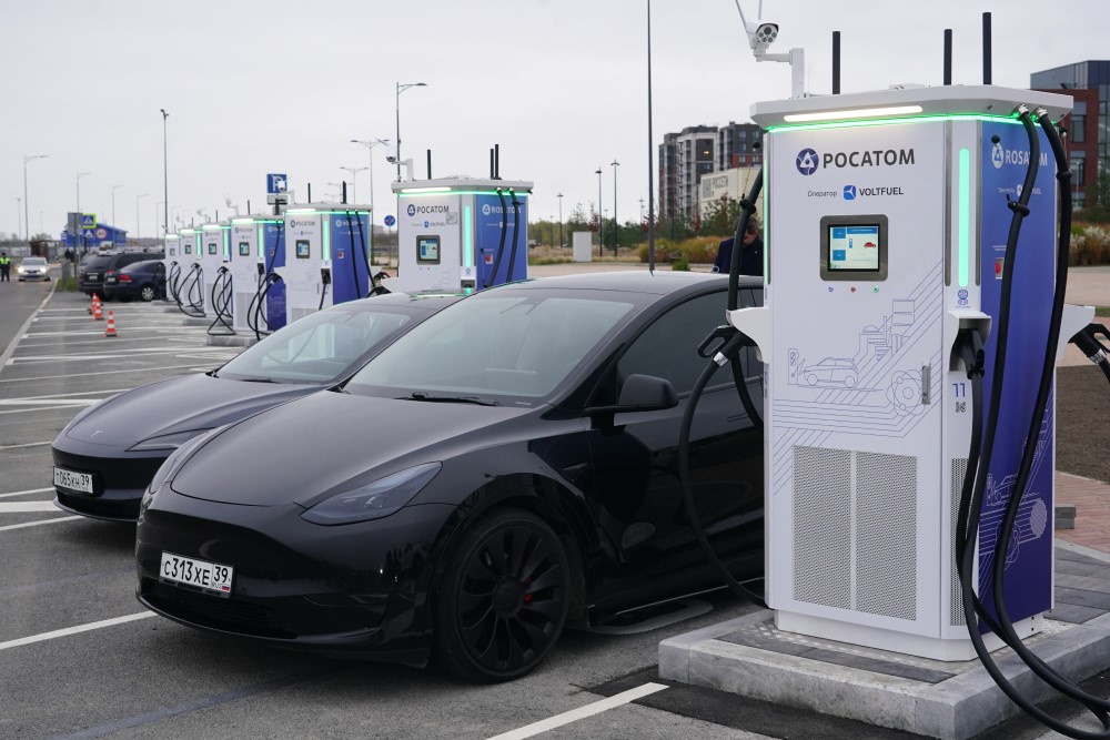 Стоит учитывать, что "заправка" аккумуляторной батареи занимает около 40 минут.