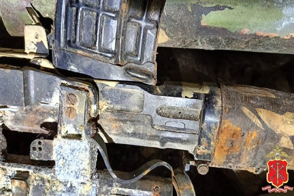 Одна из единиц оружия, обнаруженная в подвале гостиницы в Петербурге Одна из единиц оружия, обнаруженная в подвале гостиницы в Петербурге