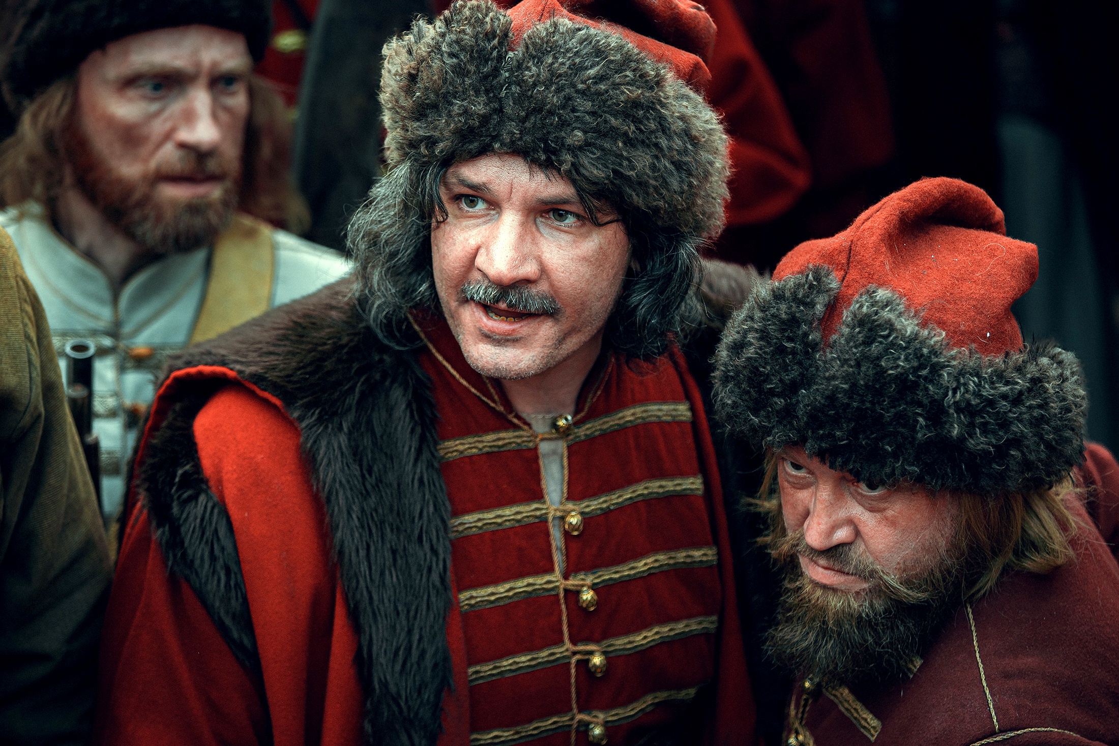 Сериал начинается жестко - со сцены Стрелецкого бунта. 