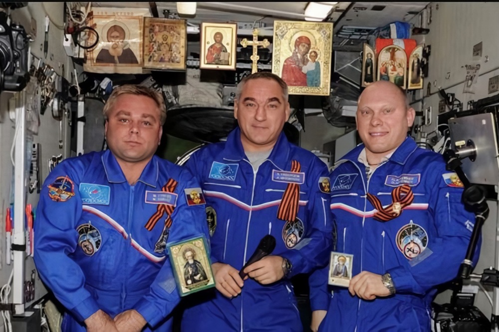 Как появилась традиция у космонавтов приезжать в Троице-Сергиеву лавру