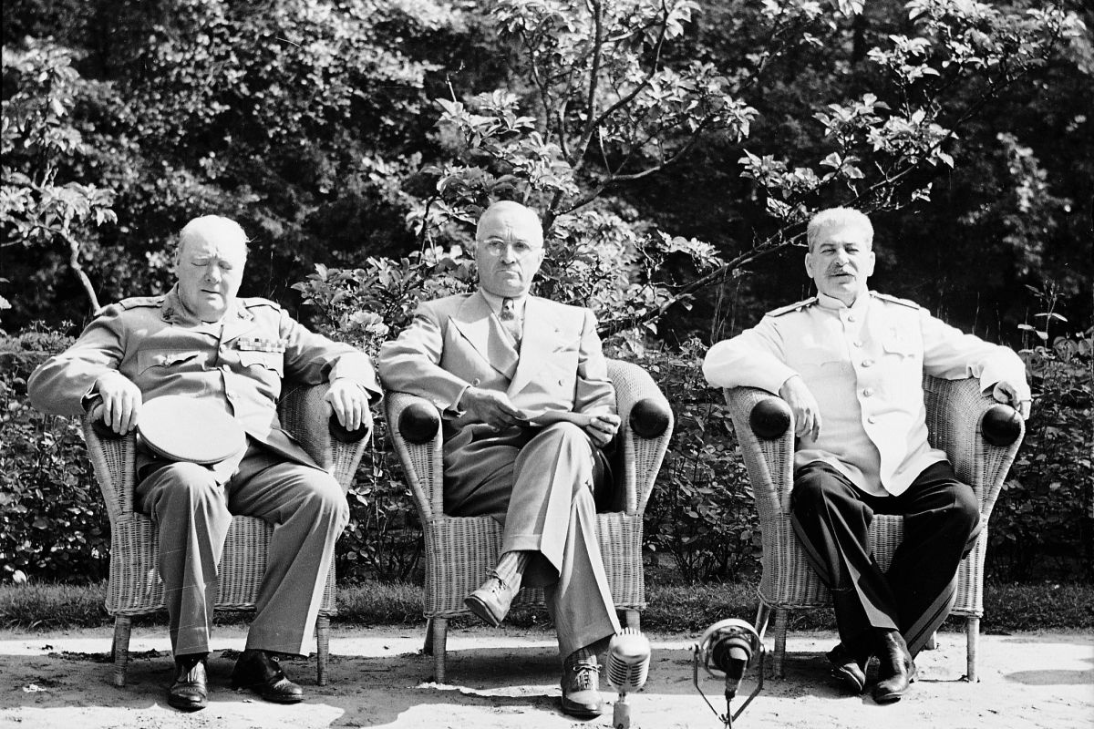 Интрига на развалинах Берлина - 17 июля 1945 года началась Потсдамская конференция
