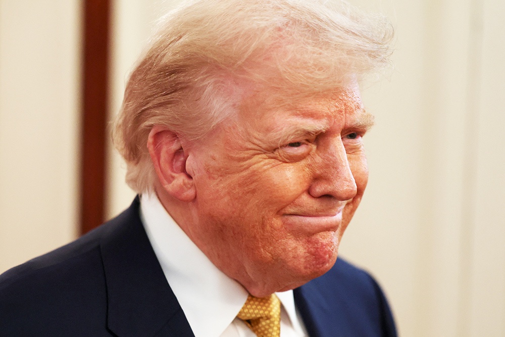 WSJ: Трамп отправил Эпштейну на 50-летие эротическую картинку