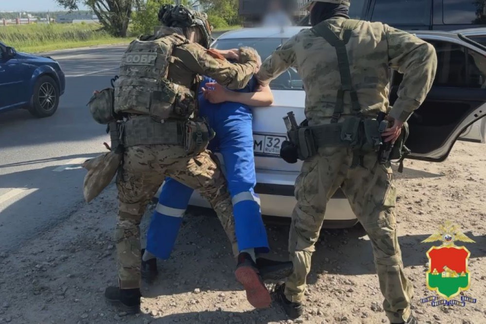 Полиция в Брянске задержала лжегазовщиков, обманувших 30 человек