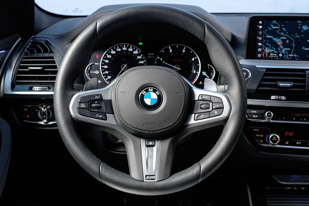 День рождения BMW: какие модели предпочитают россияне