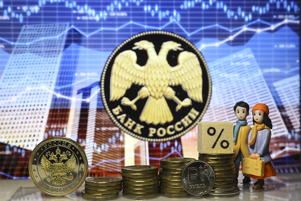 Эксперт Исаков: ЦБ будет рассматривать варианты снижения ставки от 1 до 3%