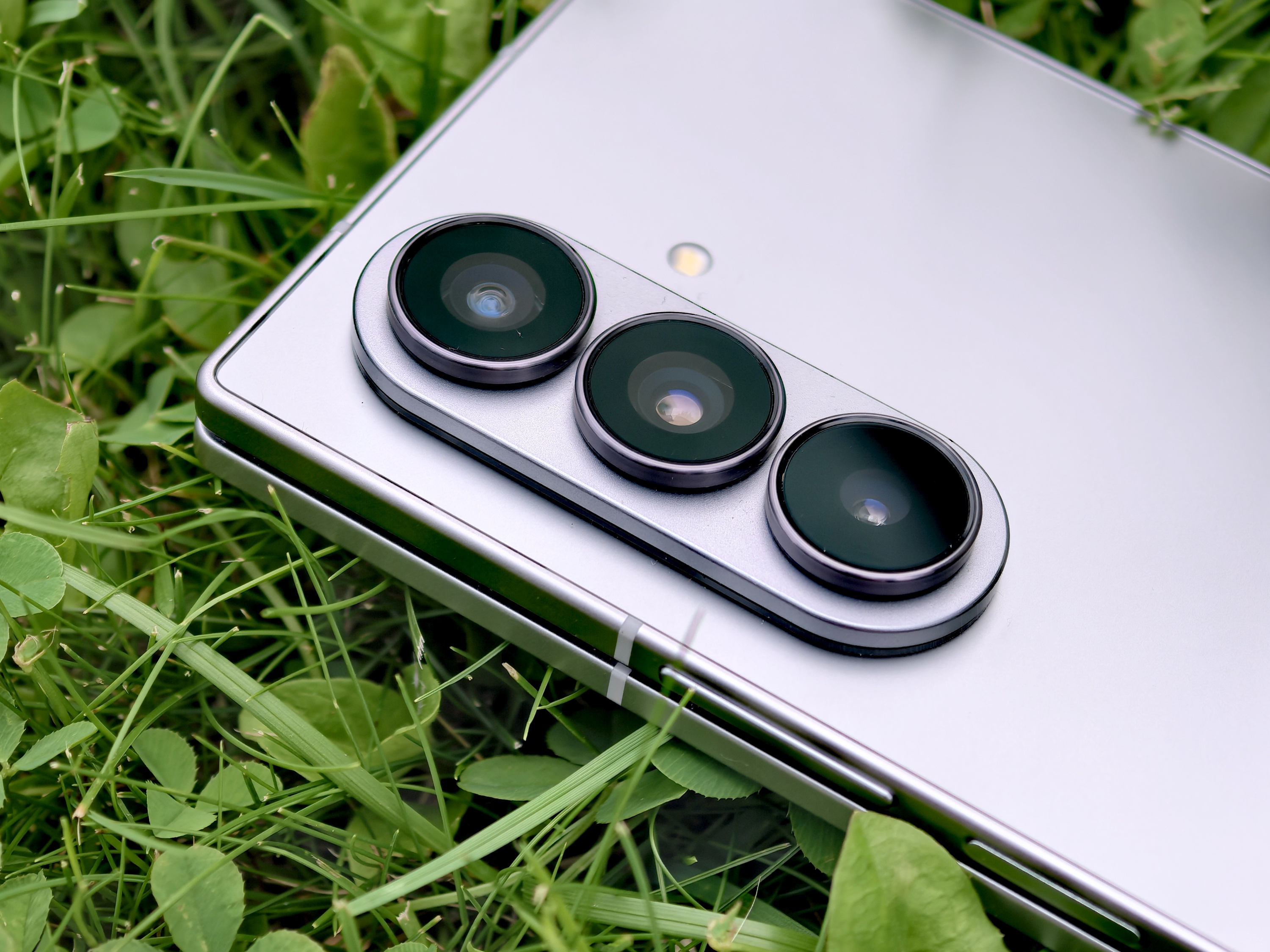 Складной ренессанс: обзор смартфона Samsung Galaxy Z Fold7