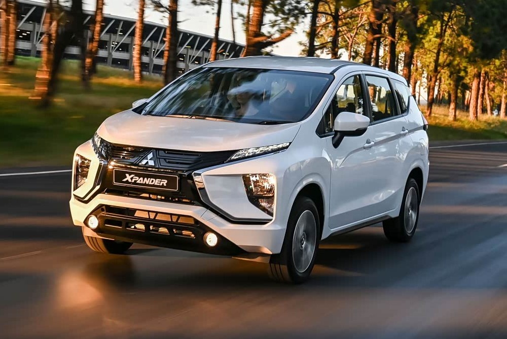 От 2,3 млн рублей: в РФ начались продажи семиместного компактвэна от Mitsubishi