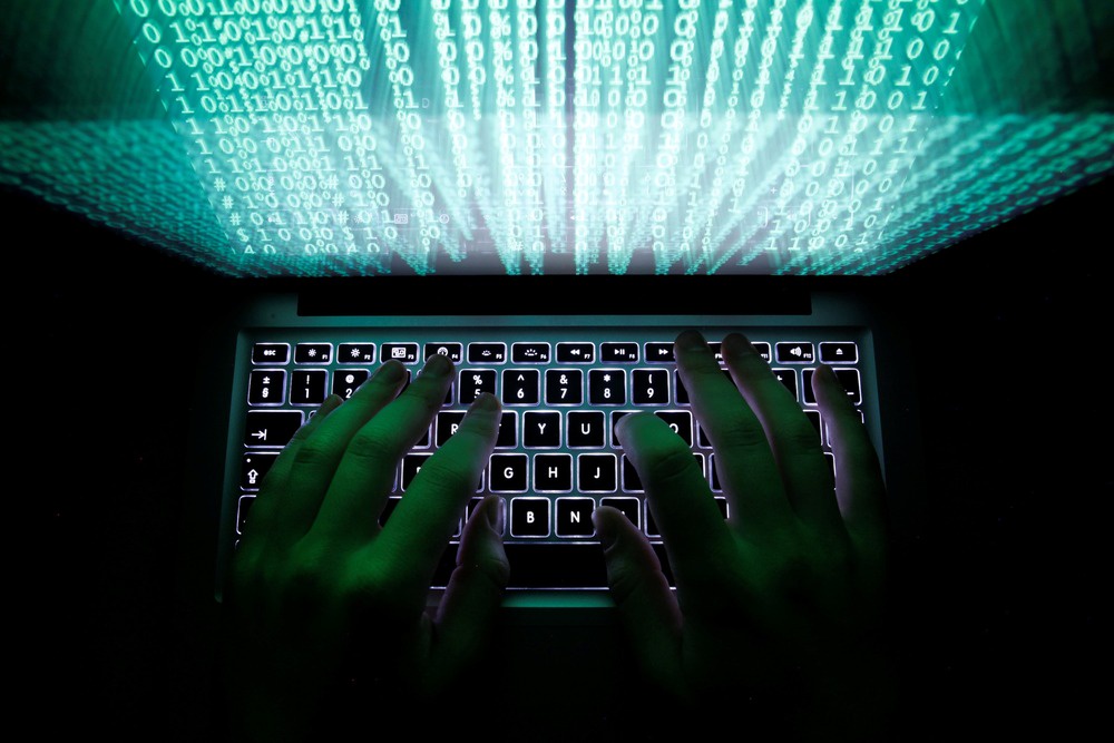 Сегодня акцент сместился в сторону безопасной разработки ПО. Сегодня акцент сместился в сторону безопасной разработки ПО.