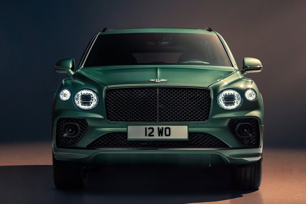 В России начались продажи новых кроссоверов Bentley Bentayga: безумно дорого