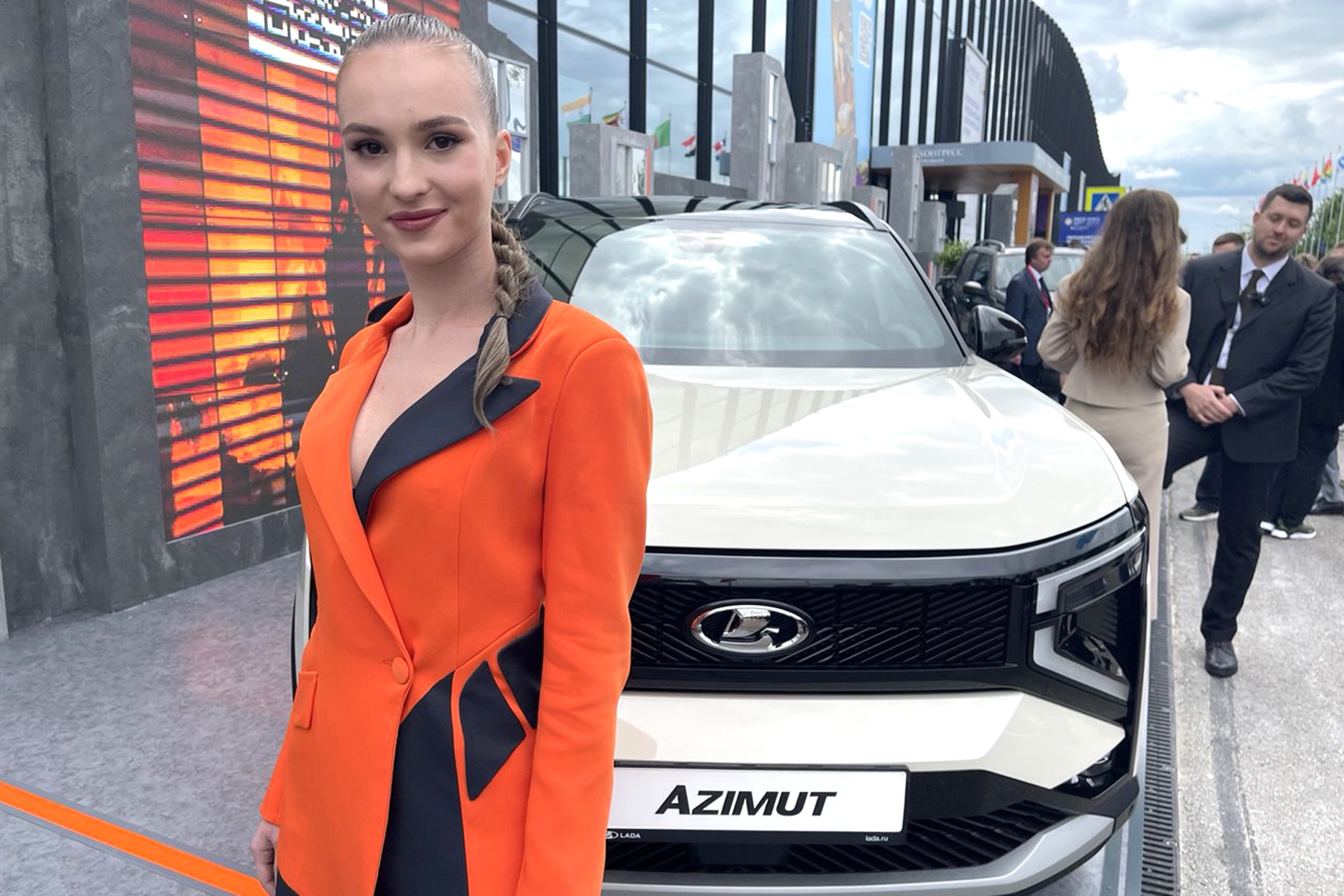 АвтоВАЗ планирует поставлять Lada Azimut на экспорт