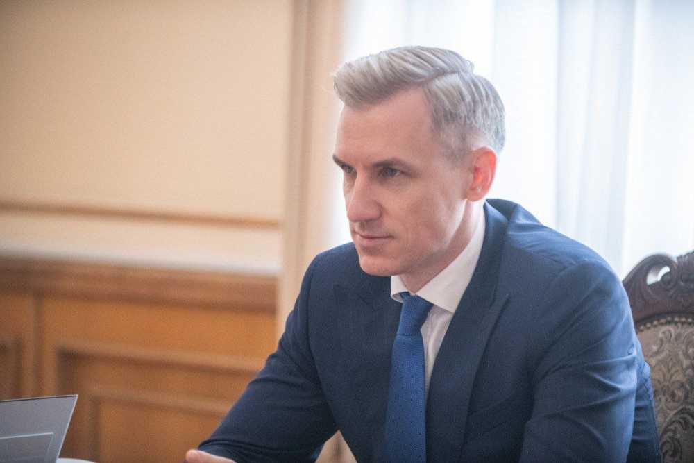 В Смоленской области заключили почти три тысячи соцконтрактов