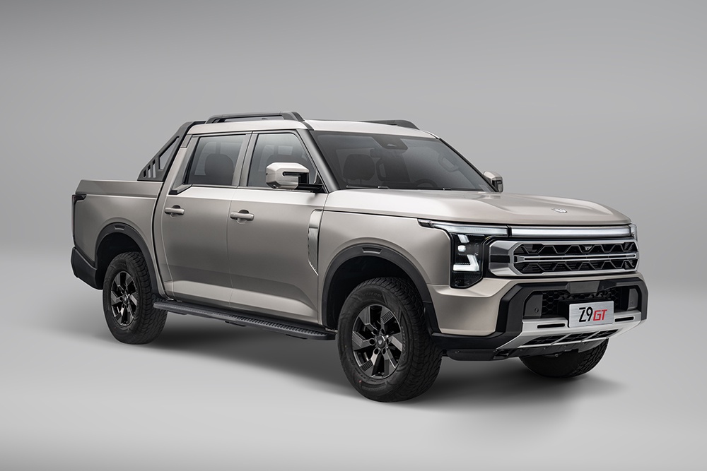 В России стартуют официальные продажи нового пикапа Nissan: Oting Z9 получил двигатель от Mitsubishi и «автомат» от BMW